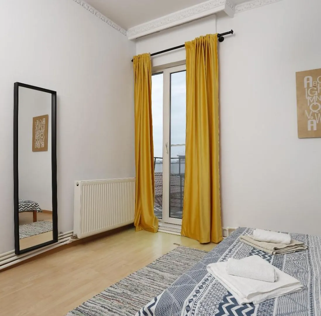 3 Bdrm Apartment In City Center Bucareste 0*,